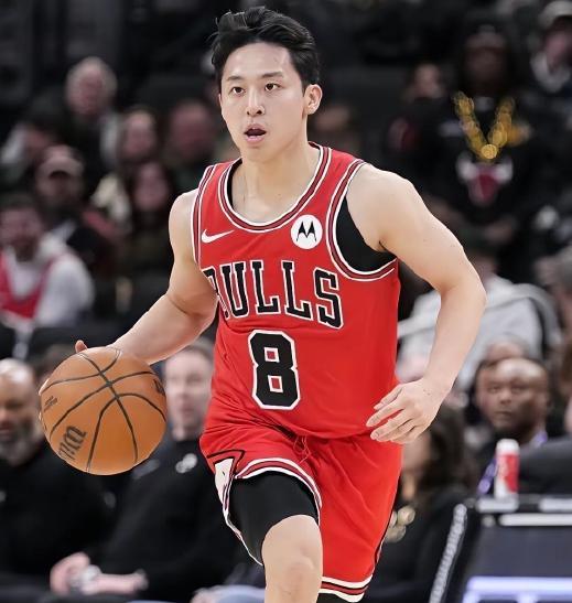 半场出战7分钟就送出7次助攻，河村勇辉成为亚洲最强后卫！